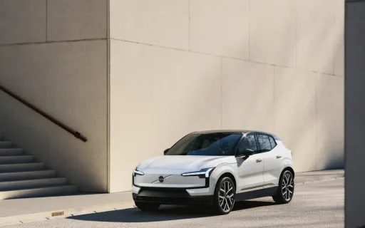 Volvo EX30: kompakt elektromos SUV a városra