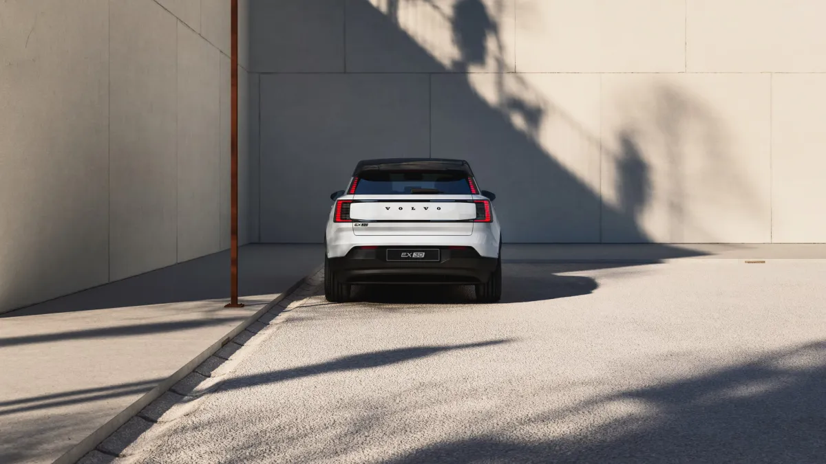 EX30