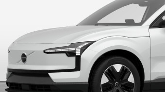 VOLVO EX30 Single Motor Extended Range Core AZONNAL ÁTVEHETŐ