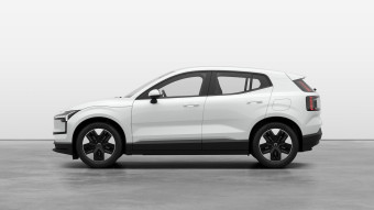 VOLVO EX30 Single Motor Extended Range Core AZONNAL ÁTVEHETŐ