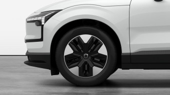 VOLVO EX30 Single Motor Extended Range Core AZONNAL ÁTVEHETŐ