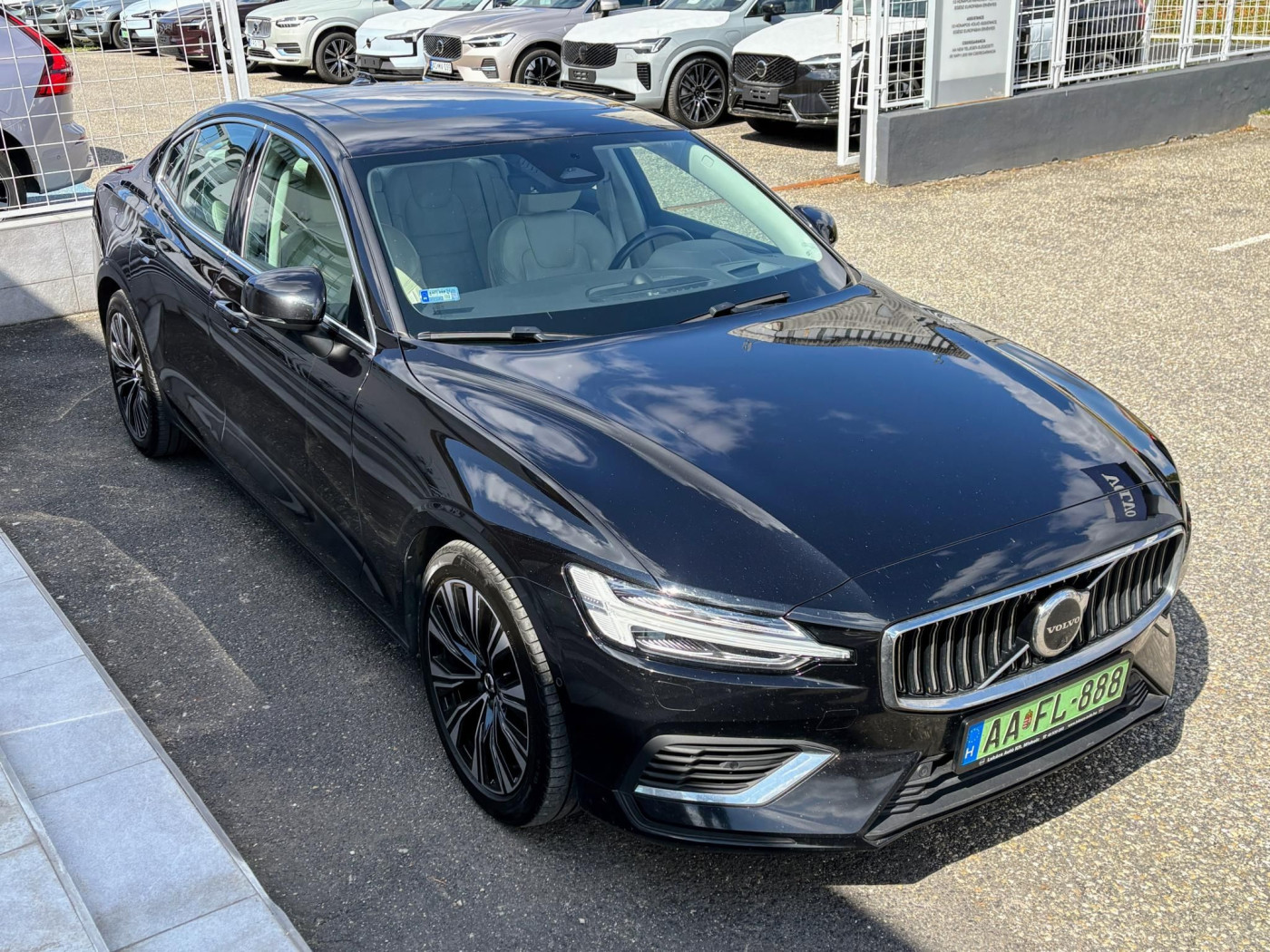 VOLVO S60 2.0 [T8] Recharge Ultimate Bright AWD Geartronic