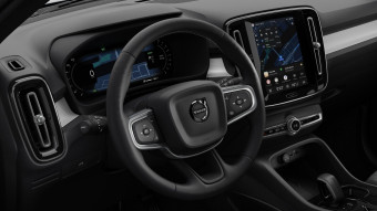 VOLVO XC40 2.0 [B3] MHEV Plus Dark Black Edition DCT SZALONAUTÓ