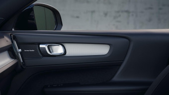 VOLVO XC40 2.0 [B3] MHEV Plus Dark DCT BEMUTATÓ AUTÓ