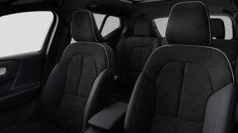 VOLVO XC40 2.0 [B3] MHEV Plus Dark DCT BEMUTATÓ AUTÓ