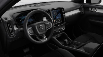 VOLVO XC40 2.0 [B3] MHEV Plus Dark DCT RAKTÁRI AKCIÓ