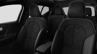 VOLVO XC40 2.0 [B3] MHEV Plus Dark DCT RAKTÁRI AKCIÓ