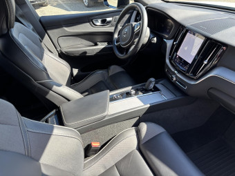 VOLVO XC60 2.0 [B4] MHEV R-Design Geartronic